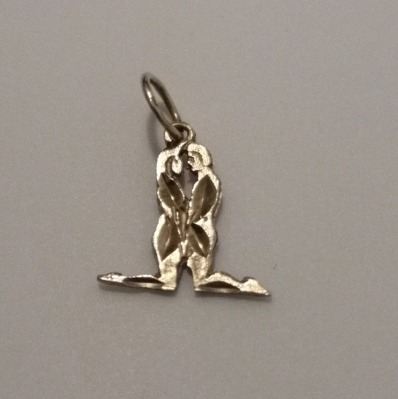 10k yellow gold kissing pendant - Picture 4 of 4